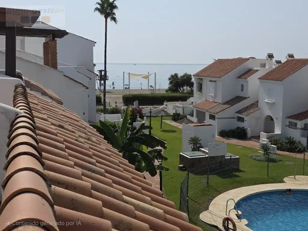 Vista exterior de Casa adosada en venda en Casares