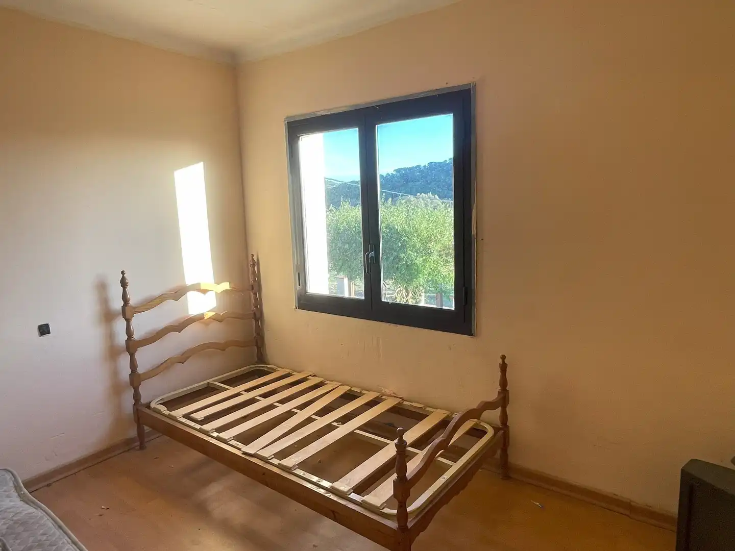 Habitación de Finca rústica en venta en Quart con Calefacción, Jardín privado y Parquet