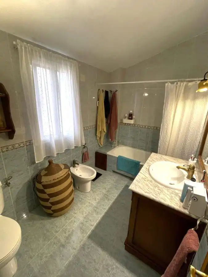 Bathroom of Detached homes for sale in La Línea de la Concepción  with Air Conditioner, Heating and Terrace