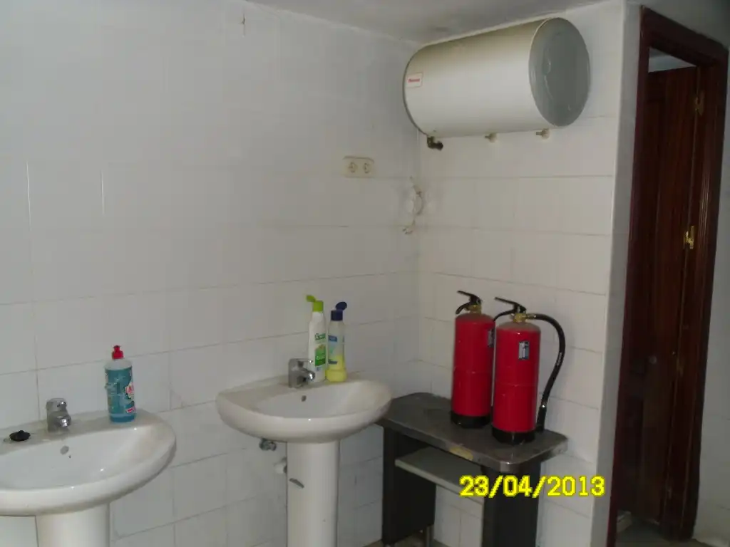 Bany de Nau industrial en venda en Humanes de Madrid amb Calefacció