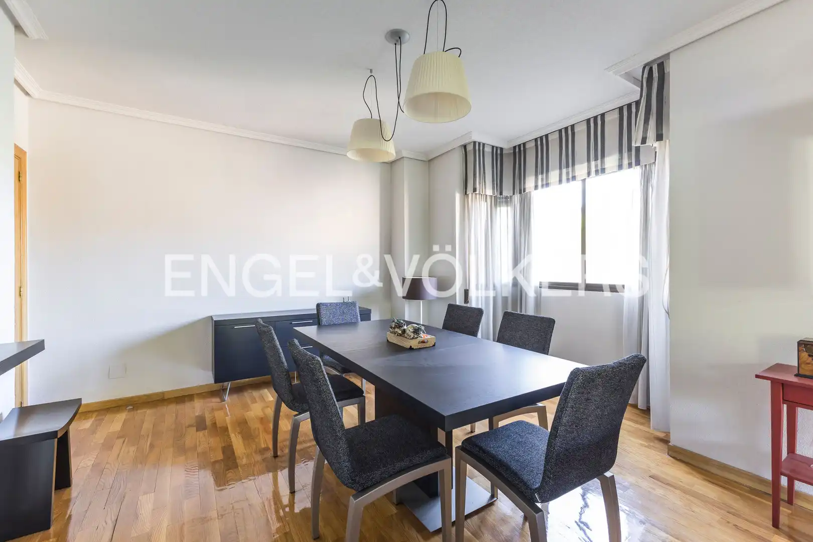 Comedor de Piso en venta en Madrid con Aire acondicionado, Calefacción y Jardín privado