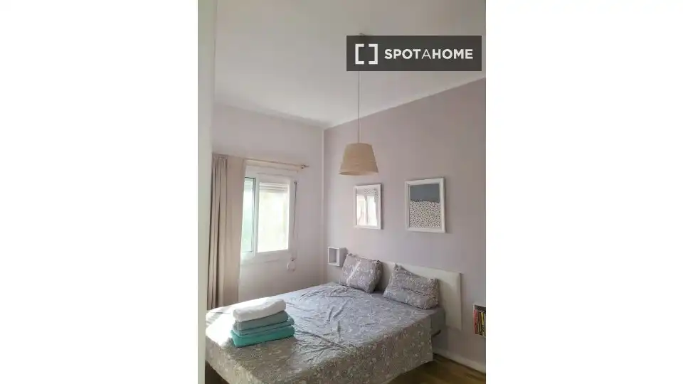 Habitación de Piso de alquiler en Barcelona con Aire acondicionado, Calefacción y Amueblado