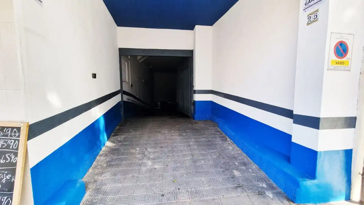Garage for rent in Sevilla