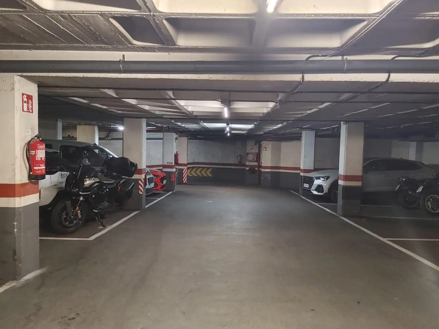 Einzelparkplatz zum Verkauf in Calle Violant D Hongria, imagen 9