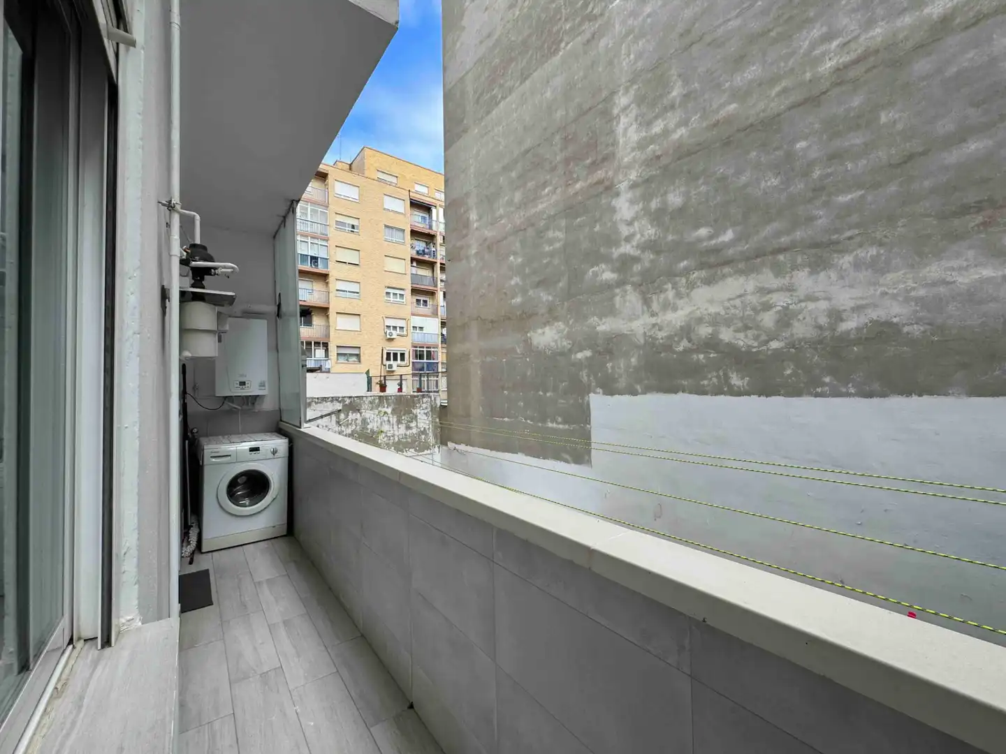 Terraza de Piso de alquiler en Zaragoza con Calefacción, Amueblado y Horno