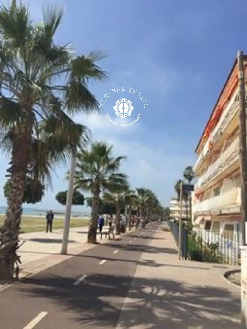 Vista exterior de Piso en venta en Cambrils con Terraza