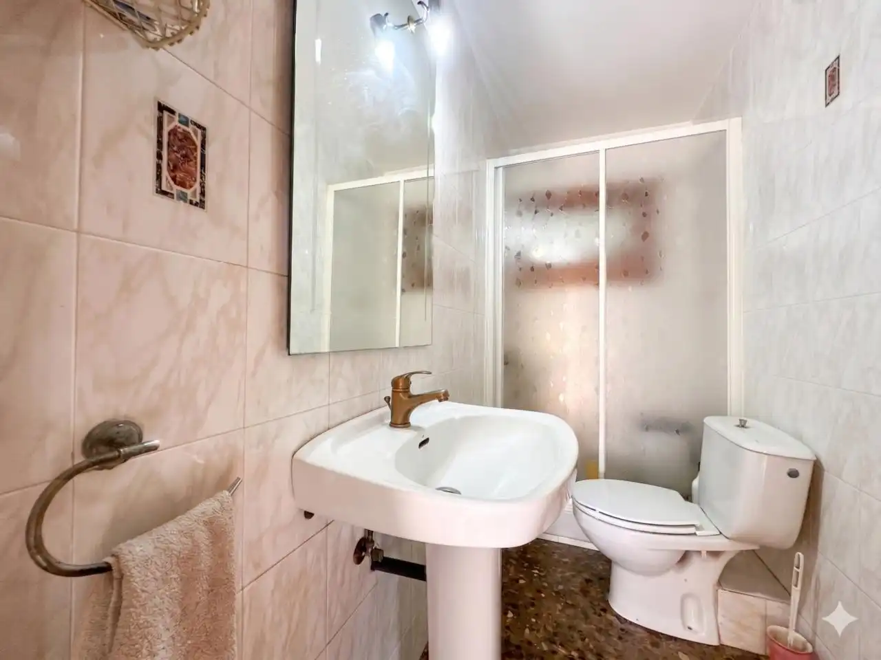Bathroom of Houses for sale in Castellnou de Bages  with Heating and Terrace