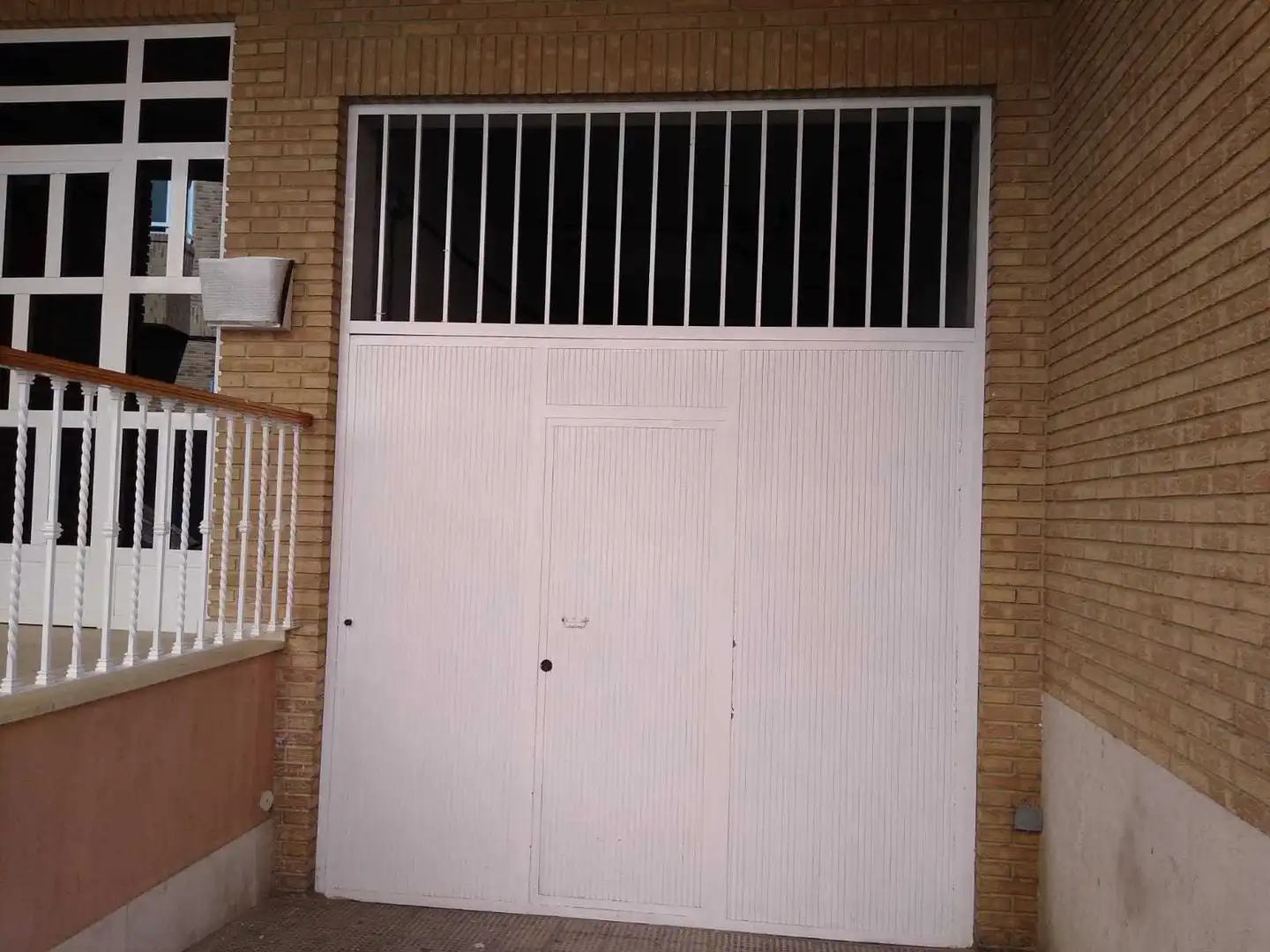 Garage for sale in La Pobla de Vallbona