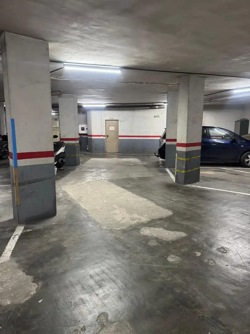 Parking of Garage for rent in Barcelona
