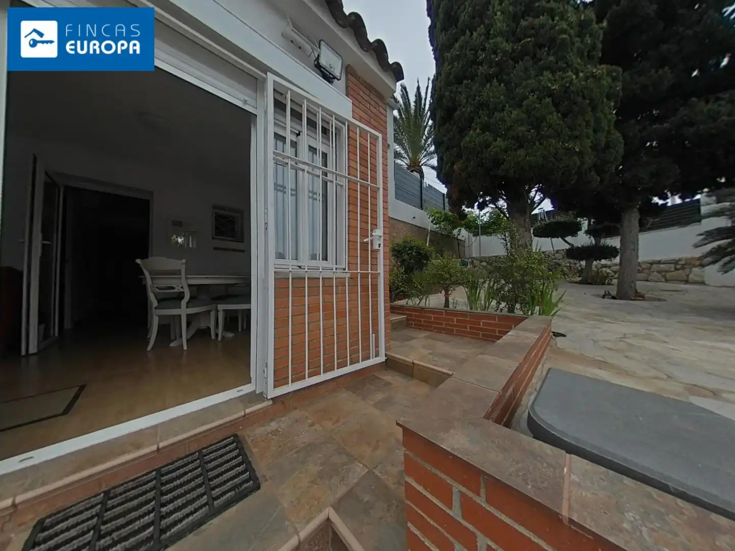 Vista exterior de Casa o xalet en venda en Salou amb Calefacció, Jardí privat i Traster