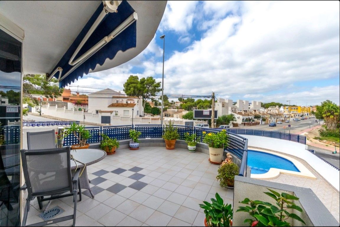 Terrassa de Apartament en venda en Orihuela amb Aire condicionat, Calefacció i Terrassa