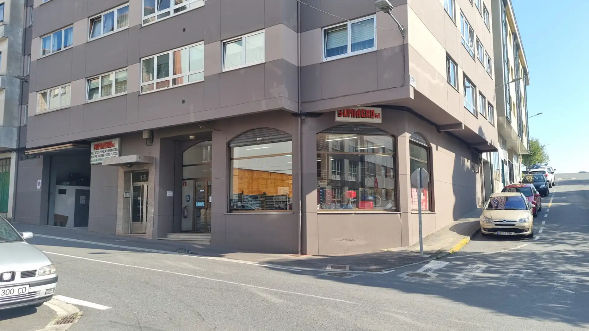 Local comercial en venta en Rúa Rosalía de Castro, imagen 2