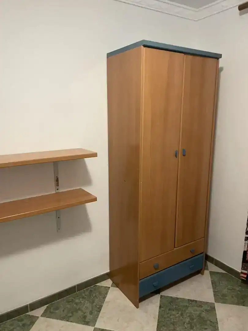 Schlafzimmer von Wohnung zur Miete in Lora del Río mit Klimaanlage, Möbliert und Waschmaschine