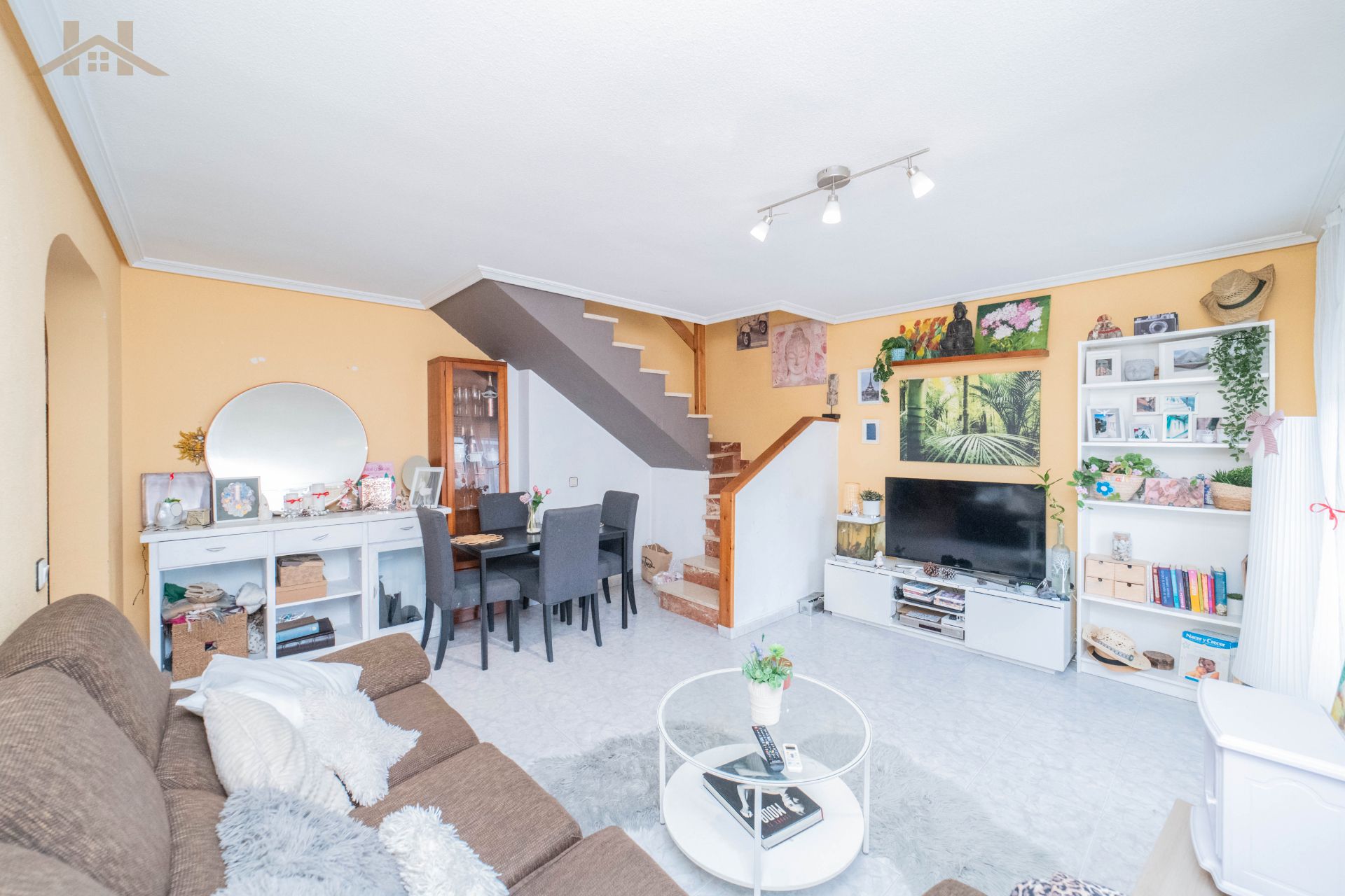 Living room of Duplex for sale in Sevilla la Nueva  with Furnished, Oven and Washing machine