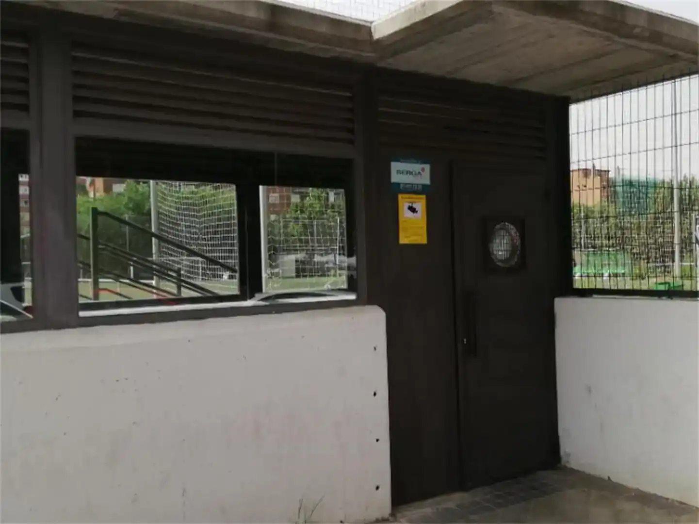 Exterior view of Garage for sale in Norte - Universidad