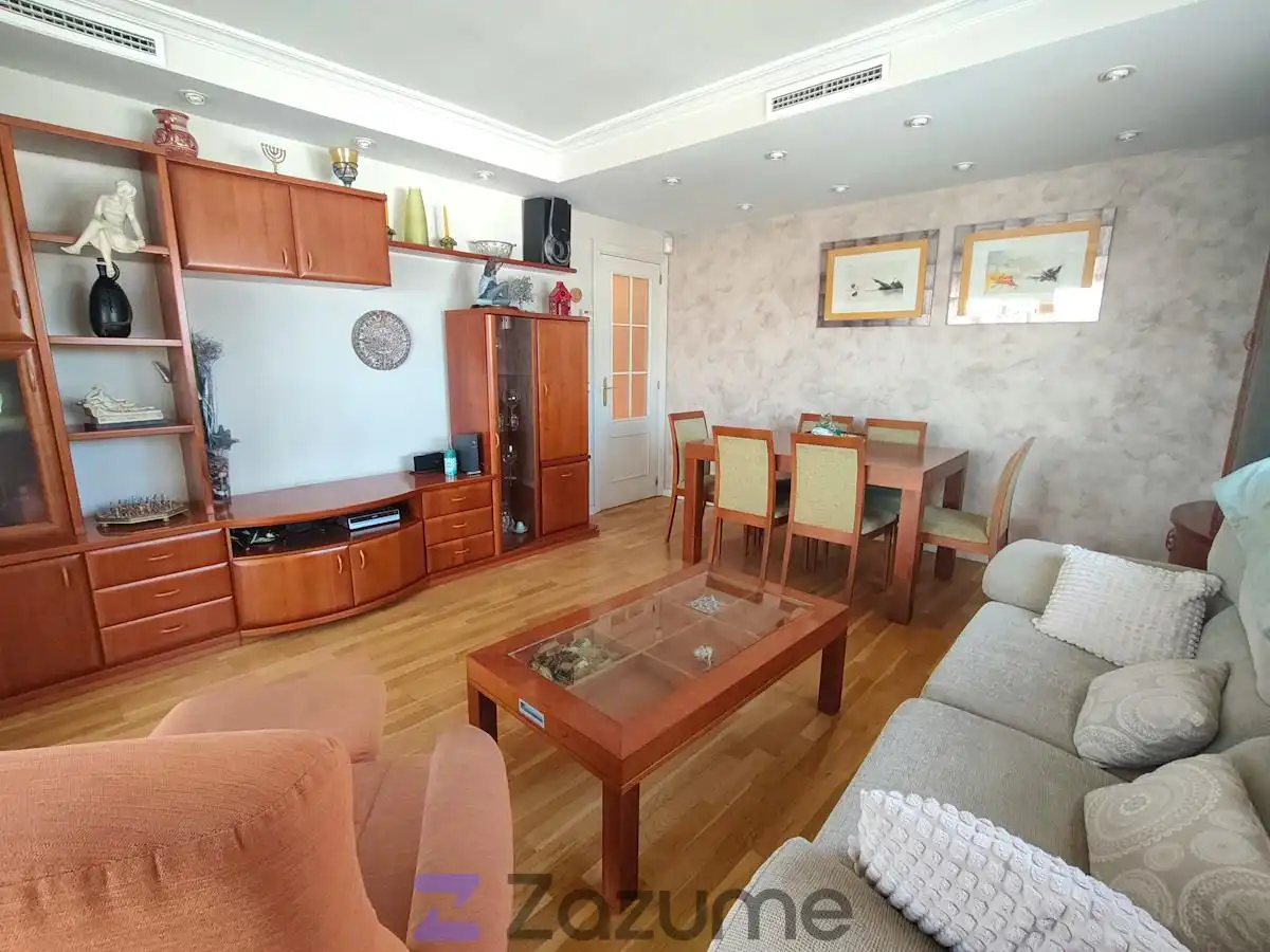 Wohnzimmer von Wohnung zur Miete in Usera