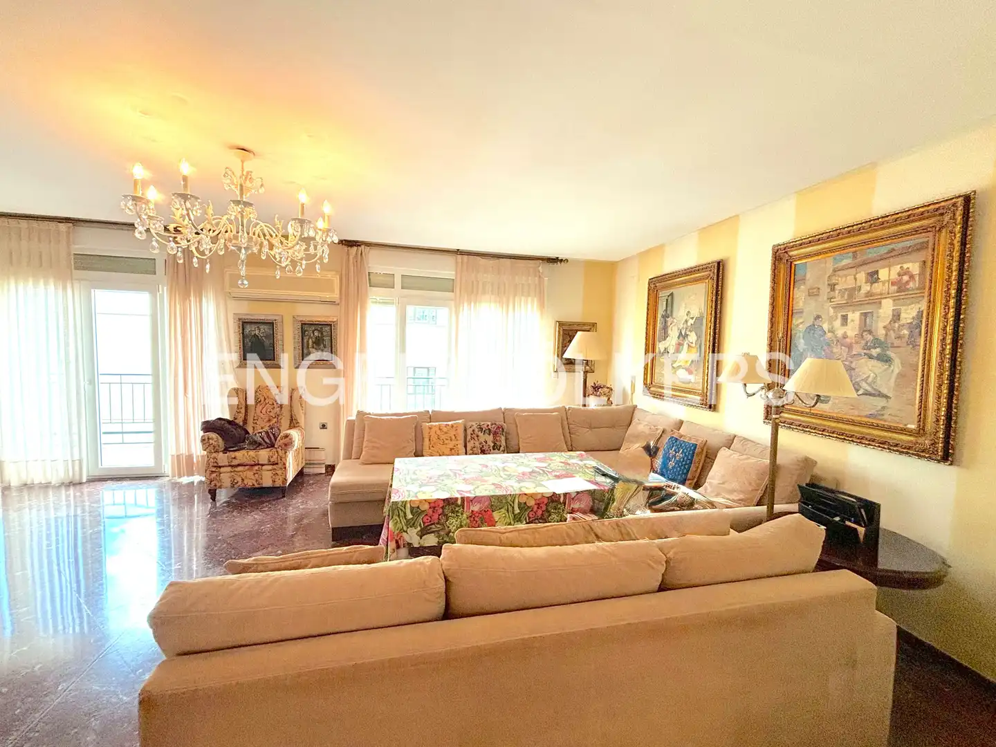Living room of Flat for sale in Sevilla  with Air Conditioner, Heating and Terrace