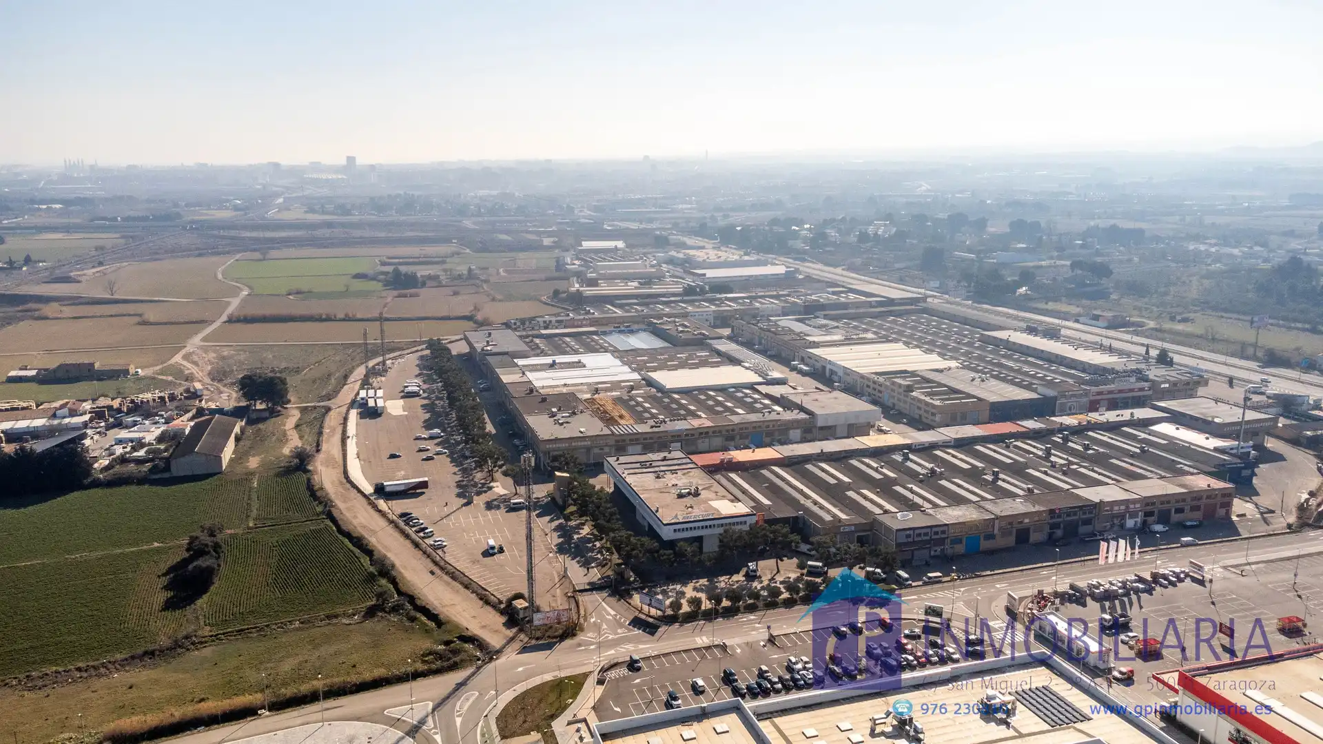 Exterior view of Industrial buildings for rent in Zaragoza