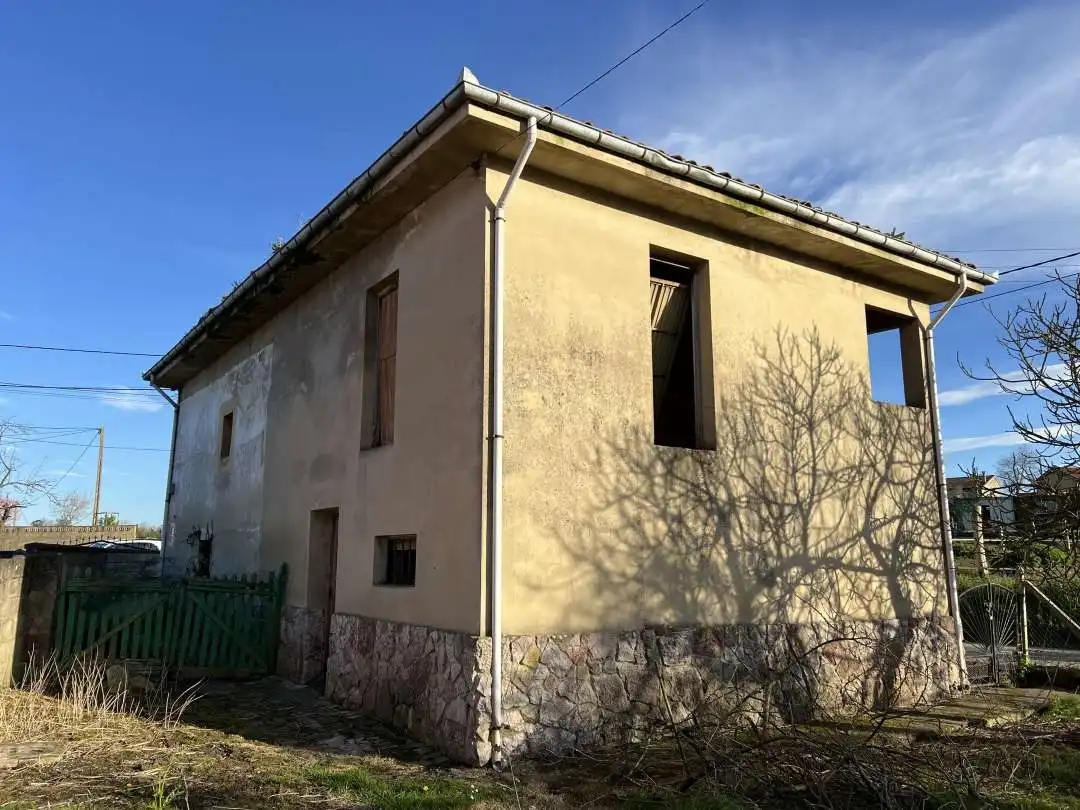 Vista exterior de Casa o xalet en venda en Siero amb Traster