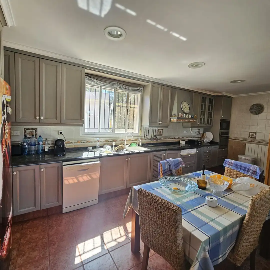 Detached house with pool for sale in Montserrat, imagen 16