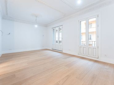 Piso con ascensor en venta en Chamberí