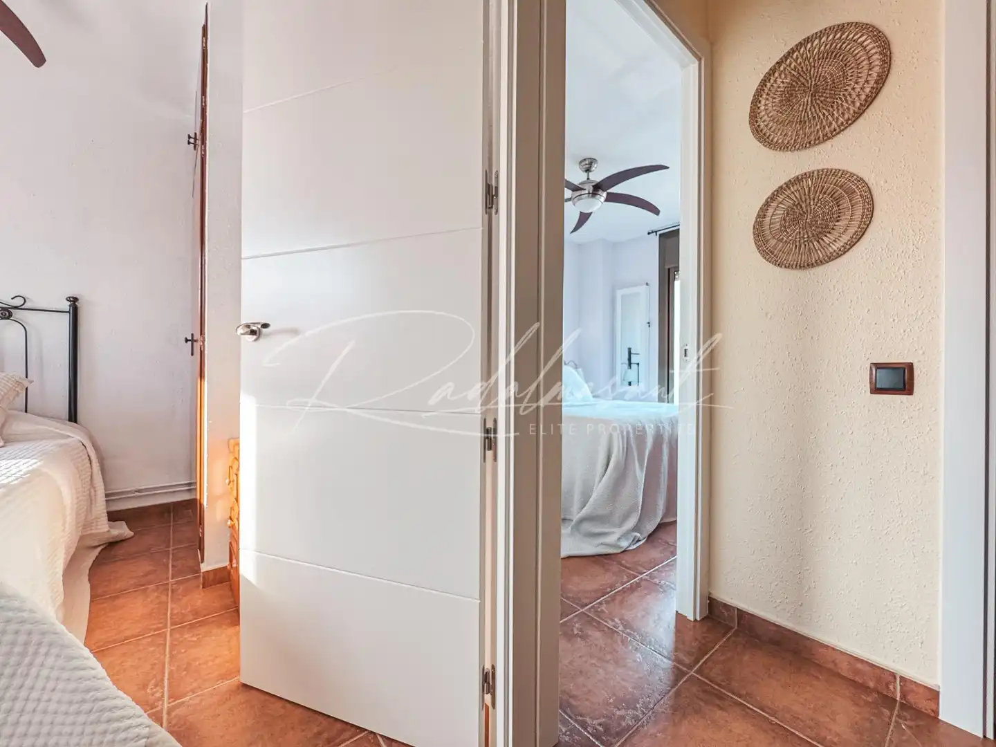 Schlafzimmer von Einfamilien-Reihenhaus zum Verkauf in Cambrils mit Klimaanlage, Heizung und Privatgarten