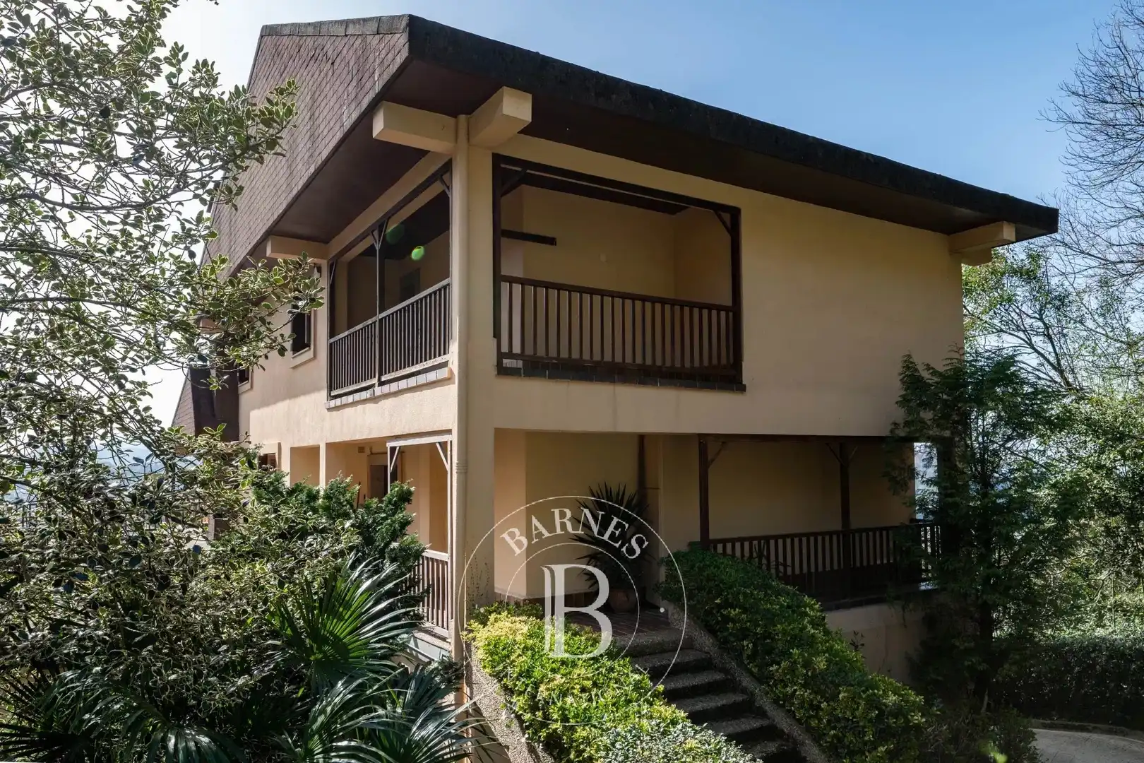 Exterior view of Duplexes for sale in Donostia - San Sebastián   with Heating, Balcony and Internet
