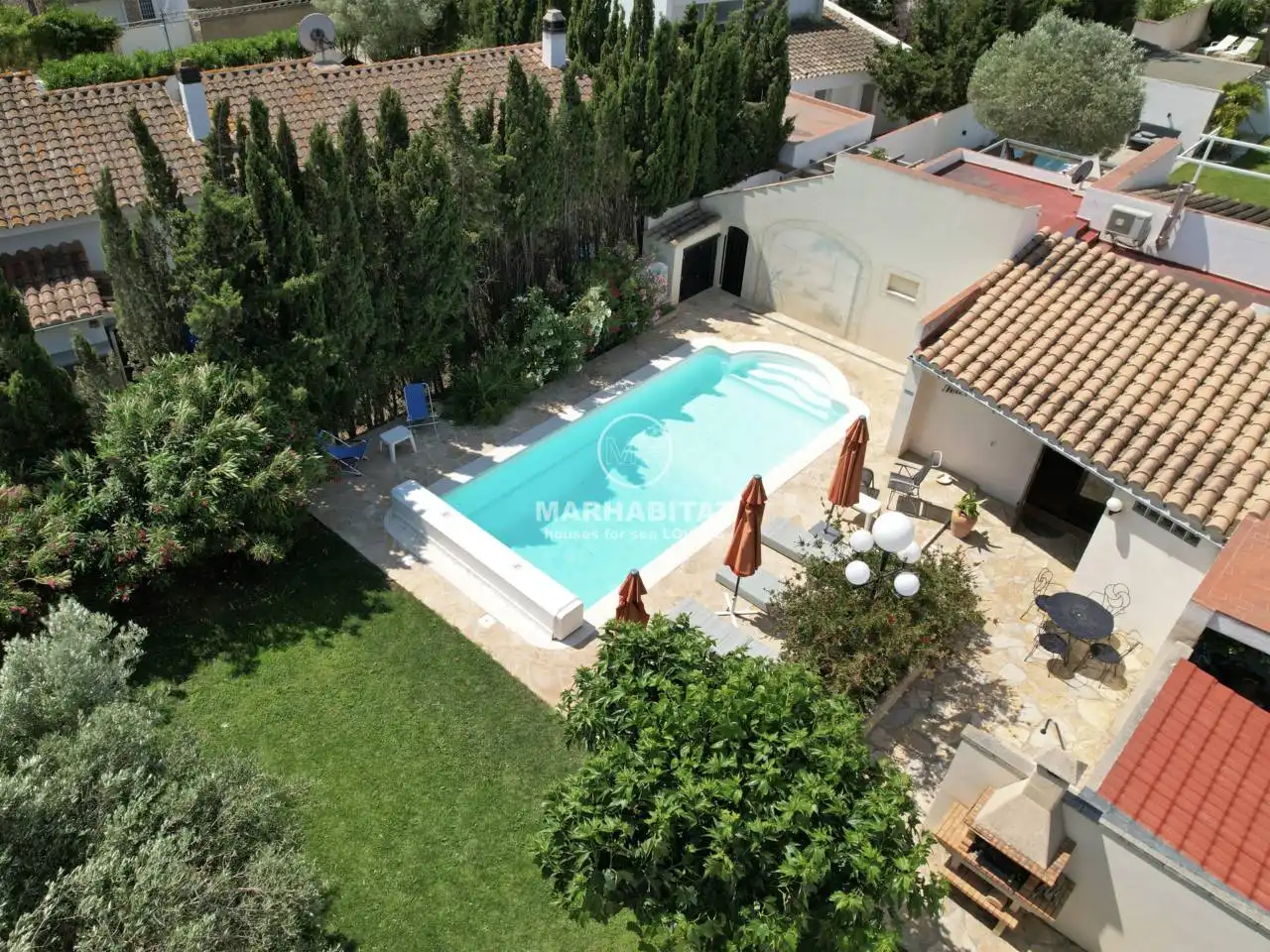 Piscina de Casa o xalet en venda en L'Escala amb Aire condicionat, Jardí privat i Terrassa