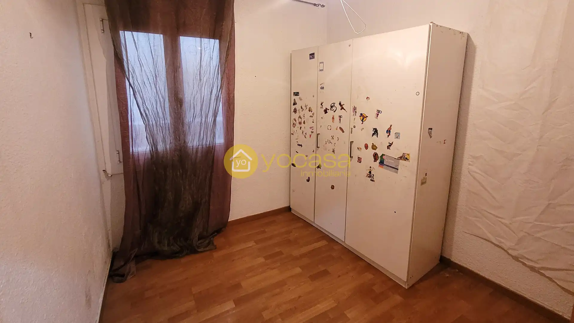 Habitación de Piso en venta en Barcelona con Balcón