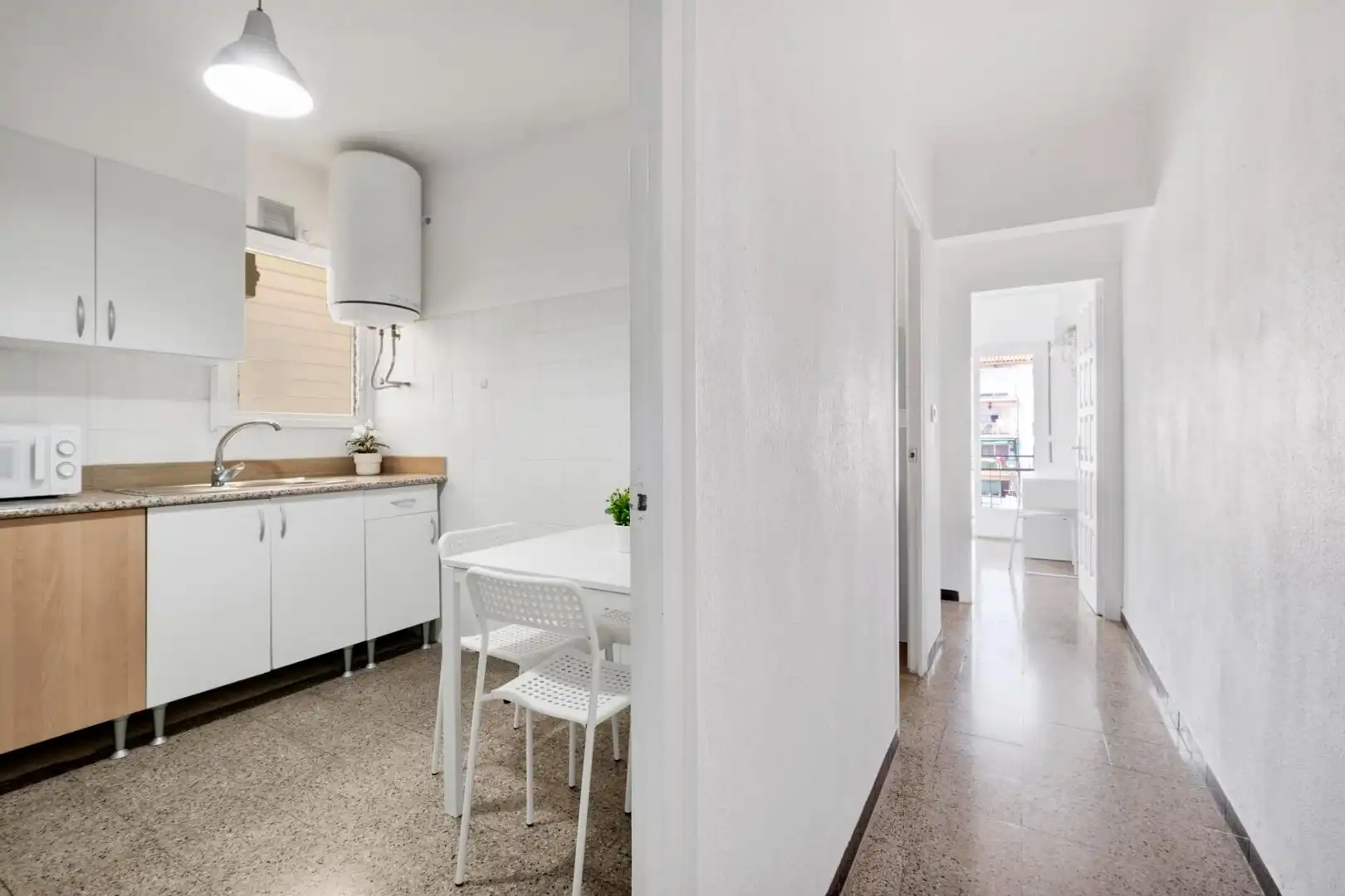 Apartments for rent in Carrer MORENETA, Mas Masó - Hospital