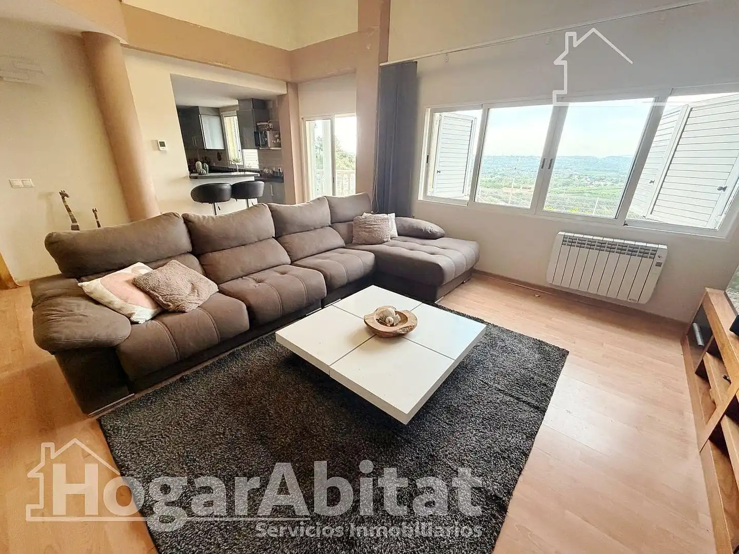 Sala de estar de Casa o chalet en venta en Torrent con Calefacción, Jardín privado y Parquet