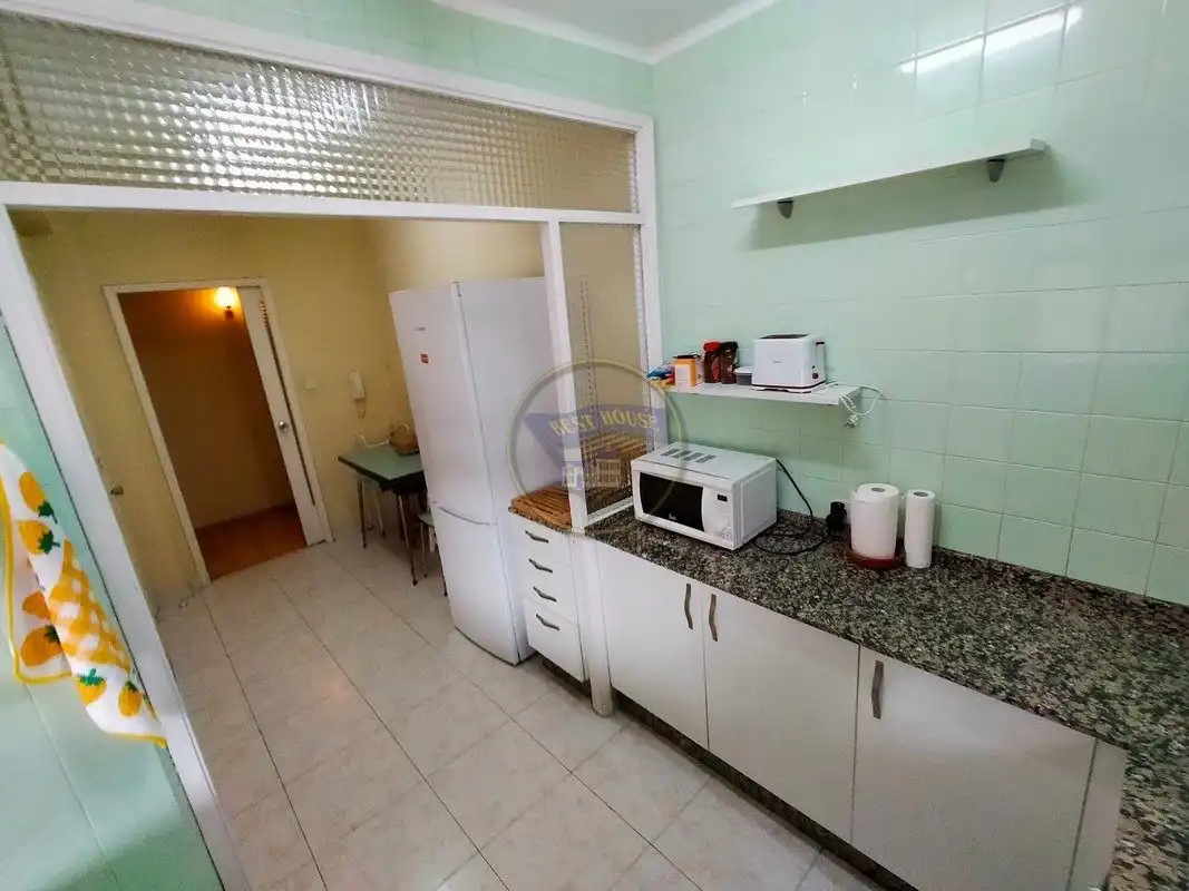 Kitchen of Flat for rent in Vigo   with Heating, Parquet flooring and Terrace