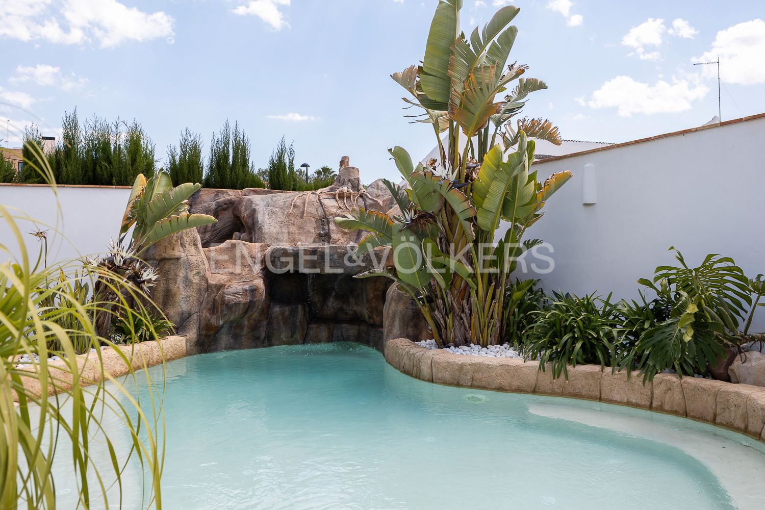 Piscina de Casa o xalet de lloguer en Torrent amb Aire condicionat, Calefacció i Jardí privat