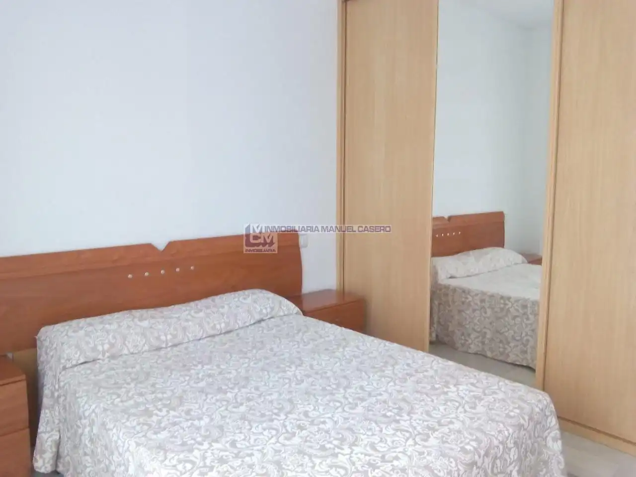 Schlafzimmer von Wohnung zur Miete in Cáceres mit Klimaanlage, Heizung und Möbliert