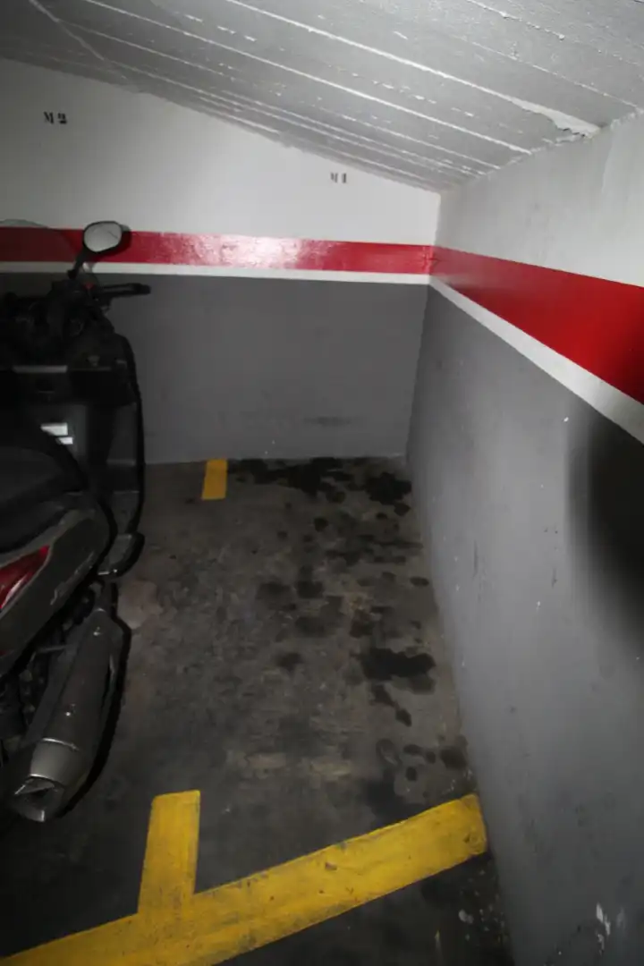 Parkplatz von Garage zum Verkauf in Barcelona