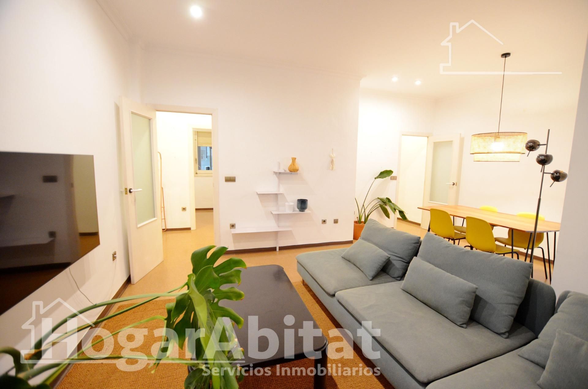 Living room of Flat for sale in Alicante / Alacant  with Air Conditioner, Heating and Balcony