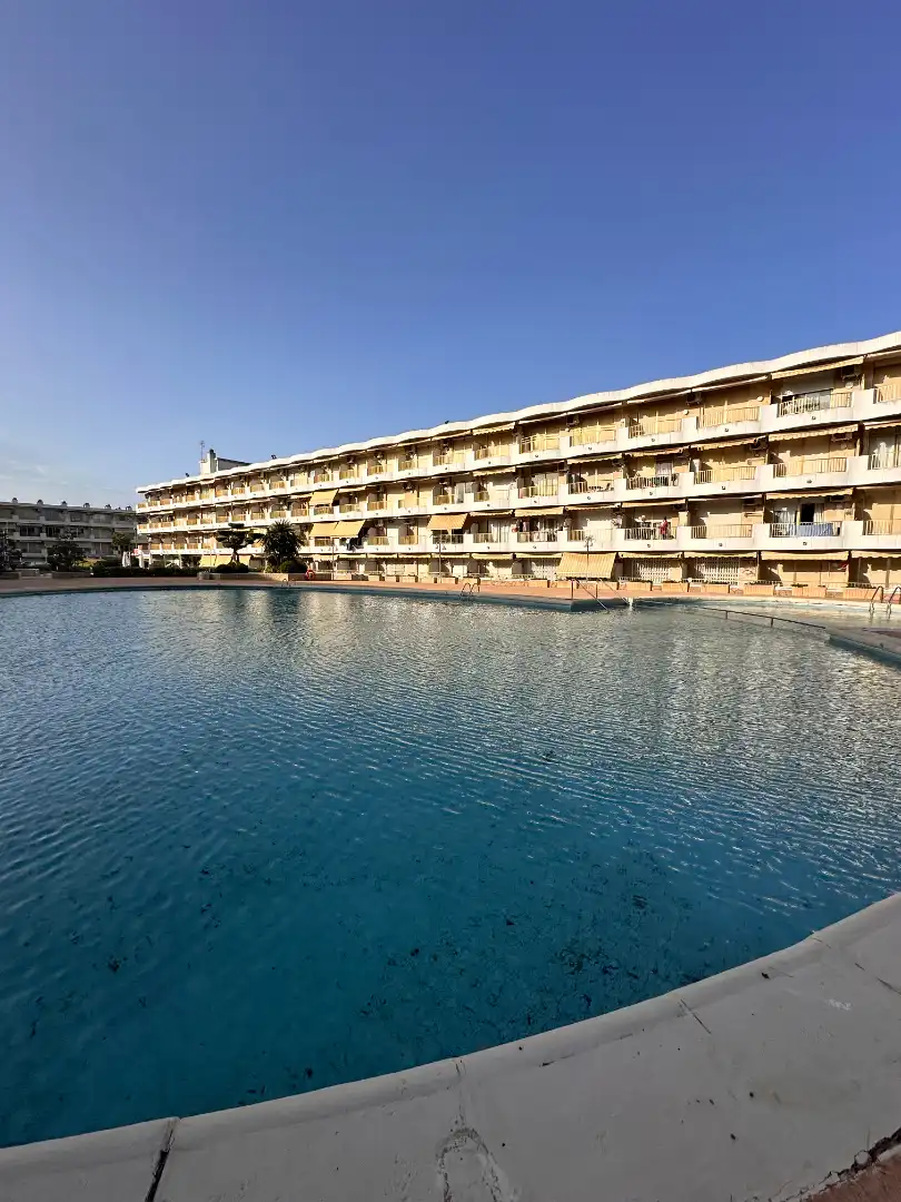 Piscina de Estudi en venda en Cambrils amb Aire condicionat, Calefacció i Terrassa