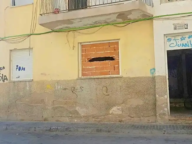 Vista exterior de Pis en venda en Crevillent