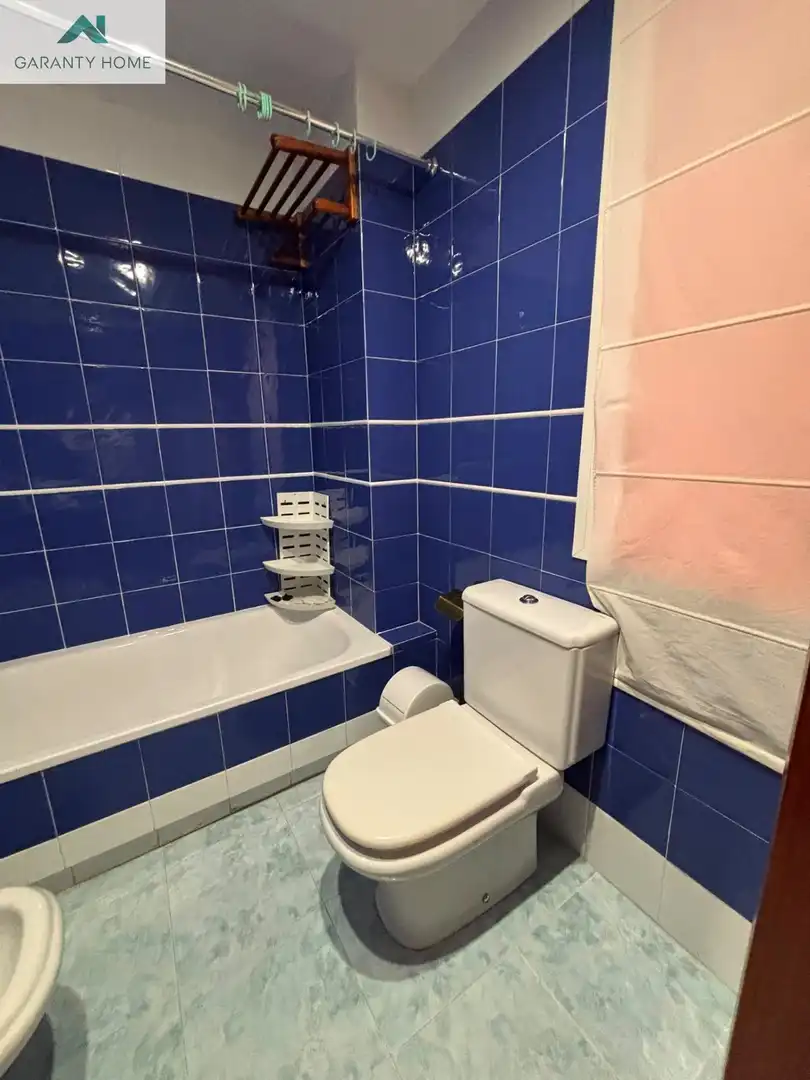 Bathroom of Ground floor for rent in Málaga  with Air Conditioner and Furnished