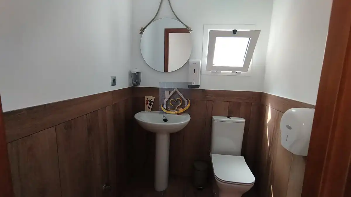 Bathroom of Office for rent in Cartaya  with Air Conditioner and Balcony
