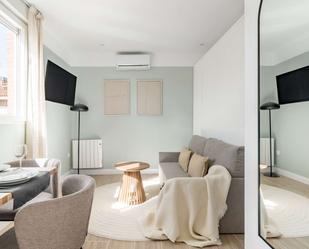 Sala d'estar de Estudi per a compartir en  Madrid Capital amb Aire condicionat i Terrassa