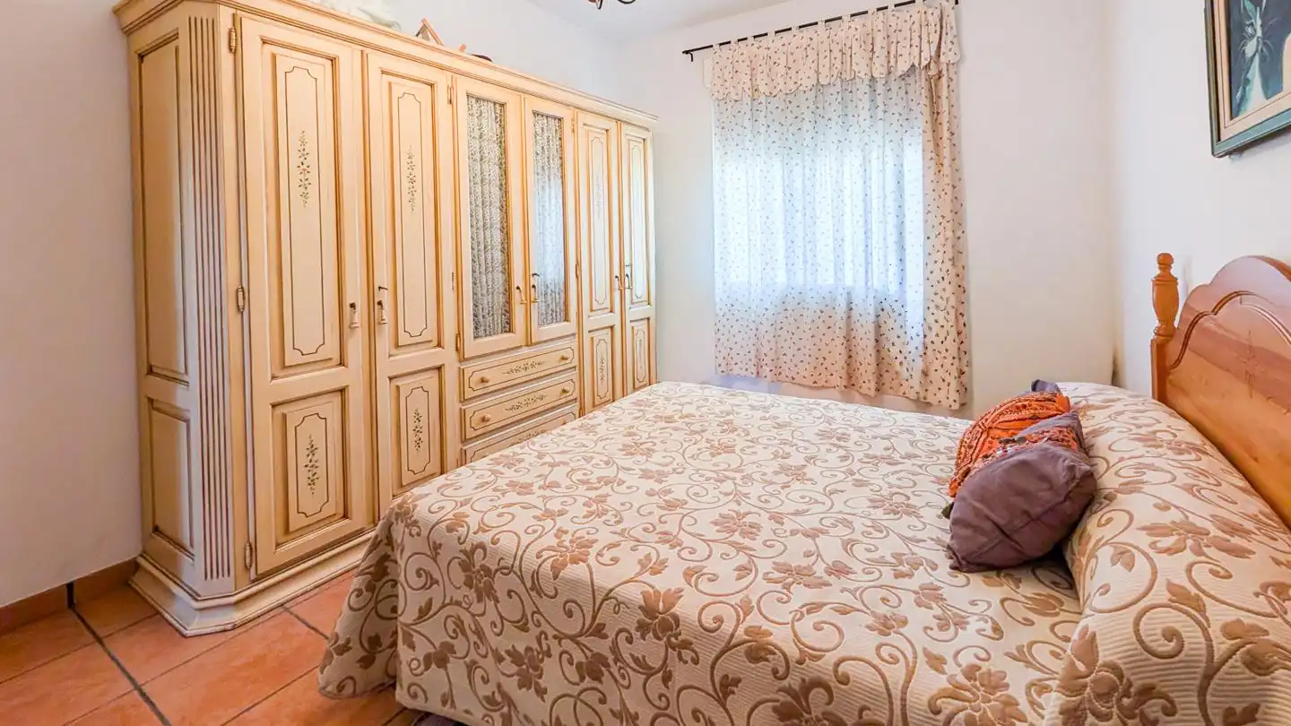 Dormitori de Casa o xalet en venda en Elche / Elx amb Aire condicionat, Jardí privat i Terrassa