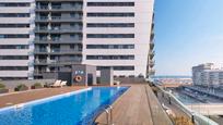 Piscina de Pis en venda en Badalona amb Aire condicionat, Calefacció i Parquet