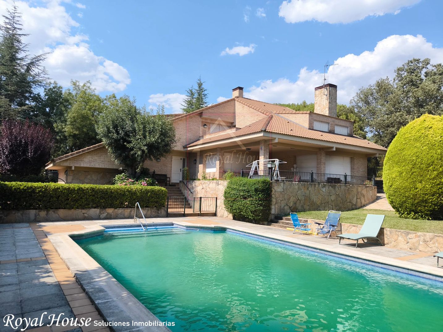 Exterior view of House or chalet for sale in Alpedrete  with Heating, Private garden and Terrace