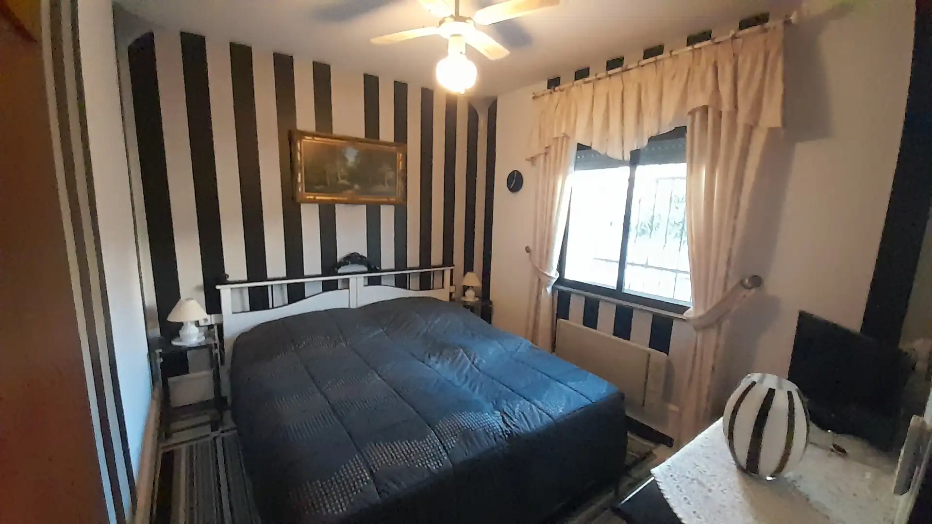 Dormitori de Casa o xalet en venda en Vélez-Málaga amb Aire condicionat, Calefacció i Jardí privat