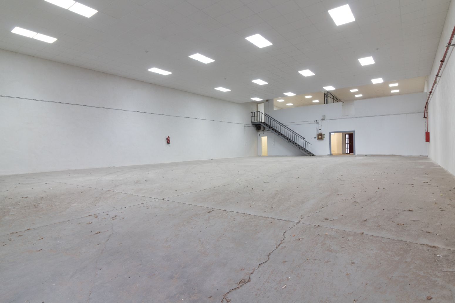 Nau industrial de lloguer en Sagunto / Sagunt