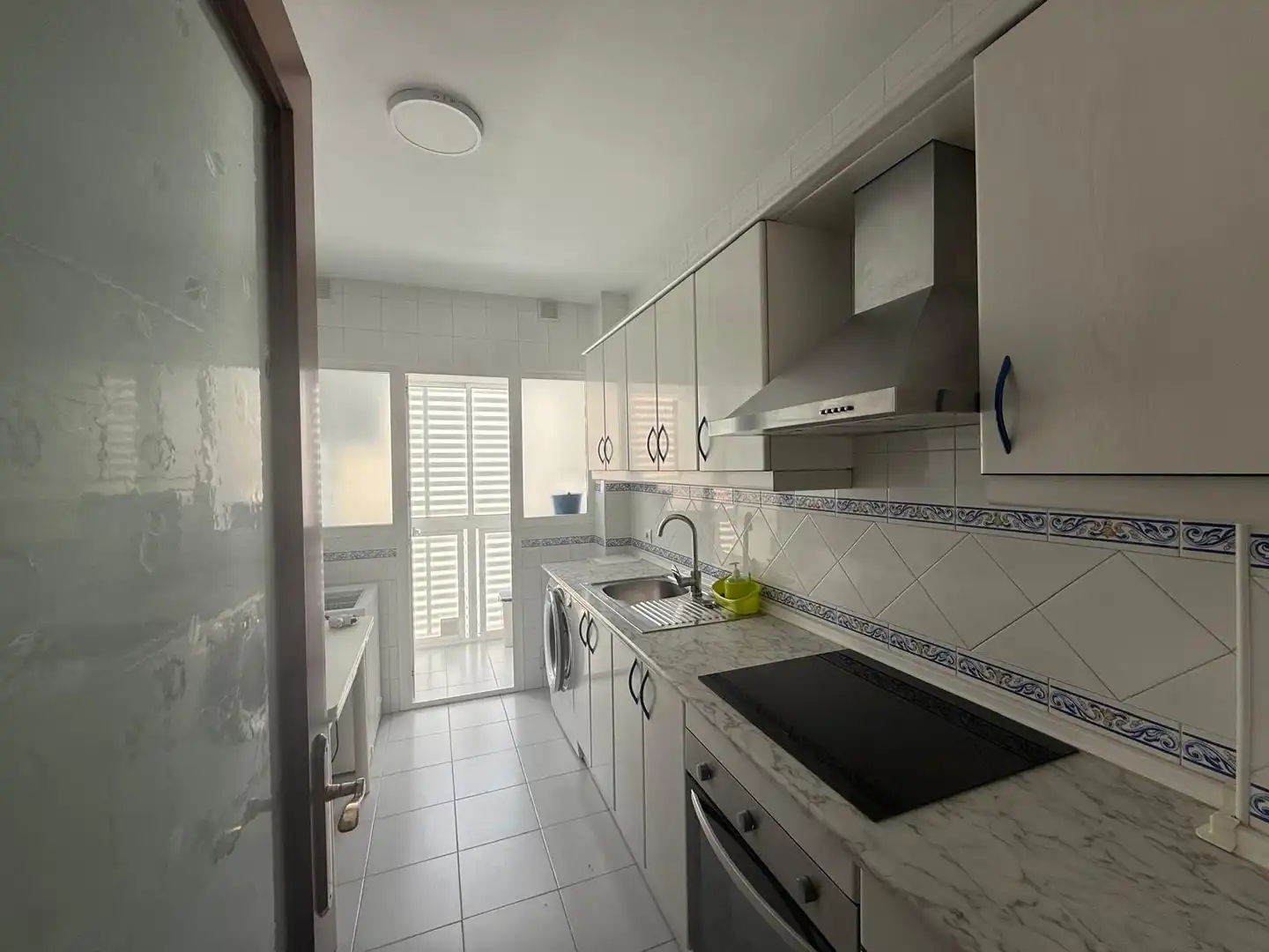 Kitchen of Flat for share in Málaga  with Air Conditioner, Terrace and Furnished