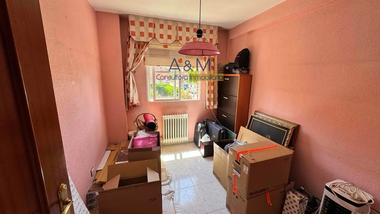 Habitación de Casa adosada en venta en Cistérniga con Calefacción, Jardín privado y Terraza