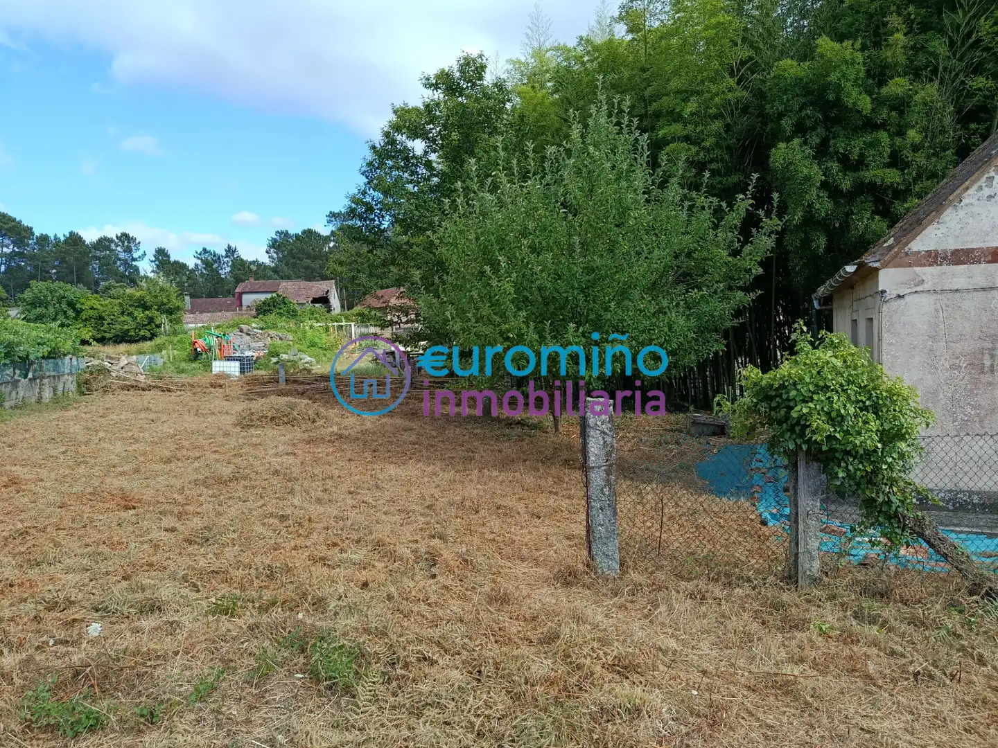 Casa o chalet en venta en Salvaterra de Miño con Jardín privado, Trastero y Amueblado