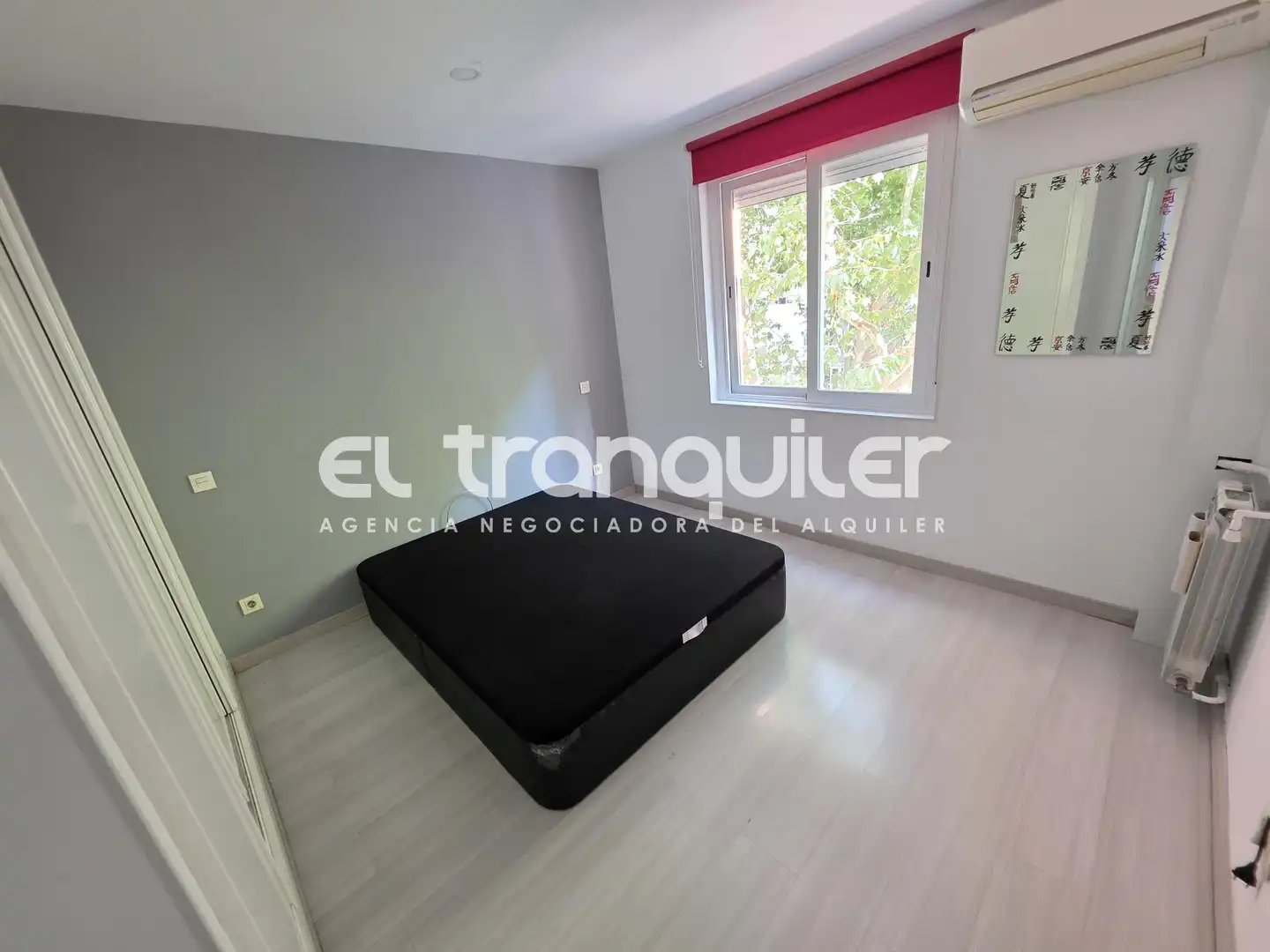 Bedroom of Flat for rent in Madrid  with Air Conditioner, Furnished and Washing machine